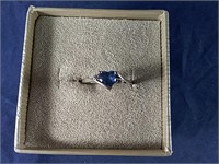 10 K WHITE GOLD RING SIZE 7- SEE NOTE
