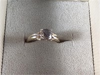 LADIES 10K YELLOW GOLD RING- SEE NOTE