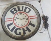 Bud Light Light + Clock (19 x 19) Does Not Work!
