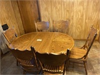 Clawfoot Kitchen Table w/ 6 Chairs