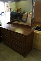 6 Drawer Dresser w/ Mirror