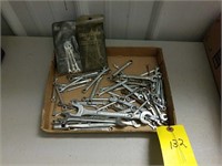 LARGE LOT OF SMALL CRAFTSMAN & OTHER WRENCHES