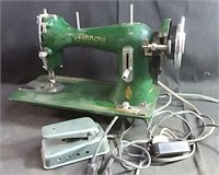 Antique Arrow sewing machine - motor turns on but