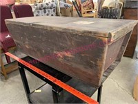 Primitive wooden dough box & lid (36in long)