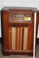 Philco Cabinet Radio w/record player