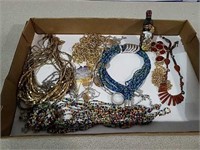 Miscellaneous jewelry and hinged bottle box