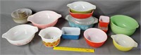 Vintage Pyrex Kitchenware Mixing Bowls Lot