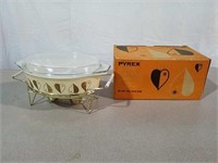 Vintage Pyrex Cinderella casserole with