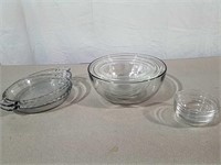 Pyrex nesting Bowl set, small bowls and Anchor
