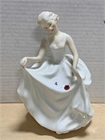 Royal Doulton Tracy Figurine Hn 2736