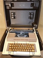 SMITH-CORONA TYPEWRITER