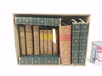 Boîte de volumes anciens dont Comte de Tressan