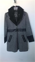 Guess Ladie’s Coat Size M