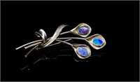 Opal and 14ct yellow gold brooch