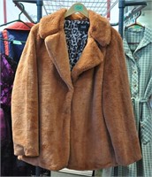 Talie faux fur jacket - size XL