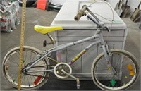 Vintage Super Cycle BobCat II - as is