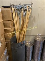 25 WOOD HANDLED DUST MOP AND MOP HANDLES