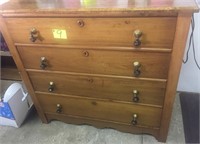 4 Drawer chest of drawers tear drop pulls