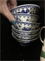 Set of 6 Blue and White little Asian Soup Bowls