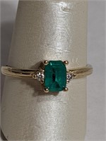 14K Emerald Ring Sz 7    - 2.07g