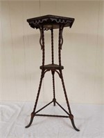 Ornate 32" tall plant stand