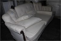 ANTIQUE 1940'S WHITE COUCH & PILLOWS