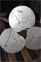 ANTIQUE COMMERCIALLY USED METAL FAN