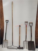 5 assorted yard and garden tools