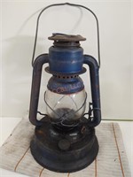 Vintage blue deitz little wizard lantern