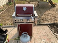MembersMark gas grill with cover and propane tank