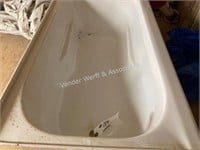 New fiber glass bath tub (16”x30”)