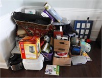 Lot #4763 - Large lot of housewares and home