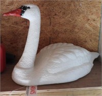 Lot #4845 - Plastic swan confidence decoy