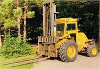 Mastercraft 4x4 Forklift 
8000 pound lift