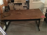 Metal Frame Table w/ Mounted Vice