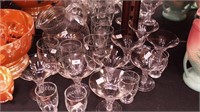 18 pieces of clear glass including a six-piece