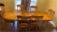 Kitchen table with 2 leafs & 6 chairs