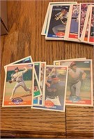 Assorted 1989 baseball cards