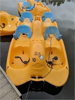 4 Person Water Bee Paddle Boat