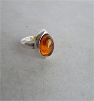Sterling Silver Ring With Amber Stone 6.3g
