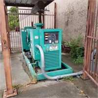 250 KW Onan Genset Generator w/ Cummins  Diesel
