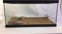 Reptile aquarium with lamps, feeder and other