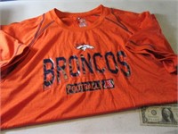 BRONCOS Mens XXL Football T Shirt