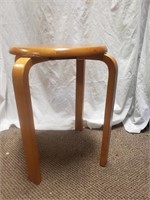 17.5" Brentwood Stool