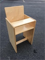 (25in) Wooden Baby Chair