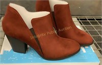 Rust Low Top Suede Boots Size 8