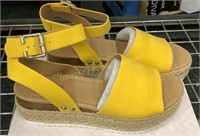 Yellow  Wedges Size 10