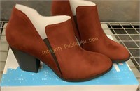 CityClassified Low Top Boots Size 7.5