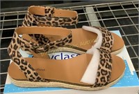 Cheetah Print Sandals Size 9