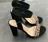 Black Heels With Cheetah Print Size 8